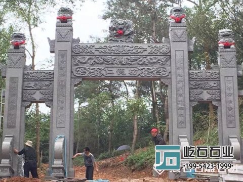 在設(shè)計(jì)陵園石牌坊時(shí)要注意的地方有哪些
