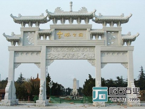 石牌坊安裝在村口的用途